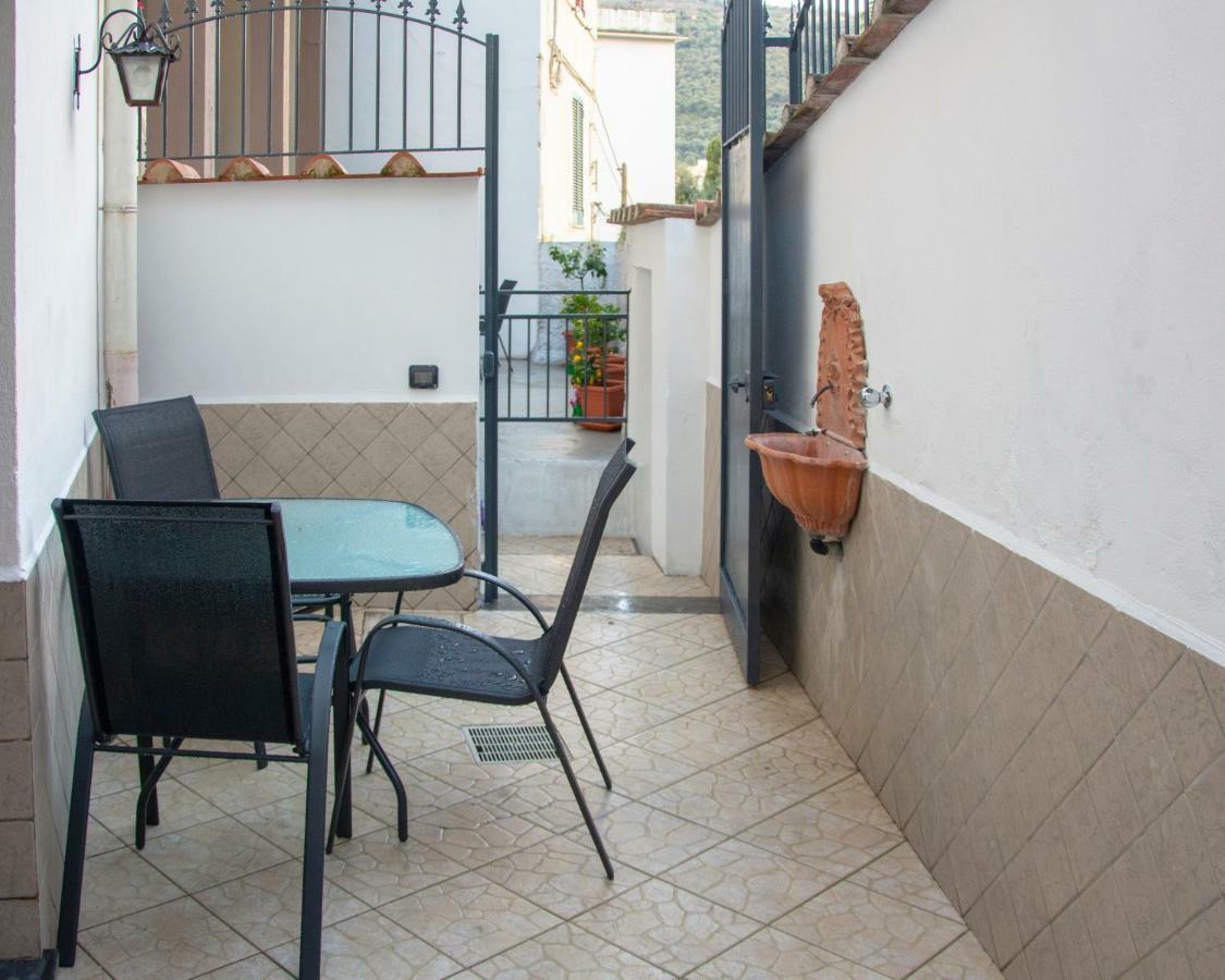 Quintessenza - Sorrento Coast Rentroom วีโกเอเกวนเซ ภายนอก รูปภาพ