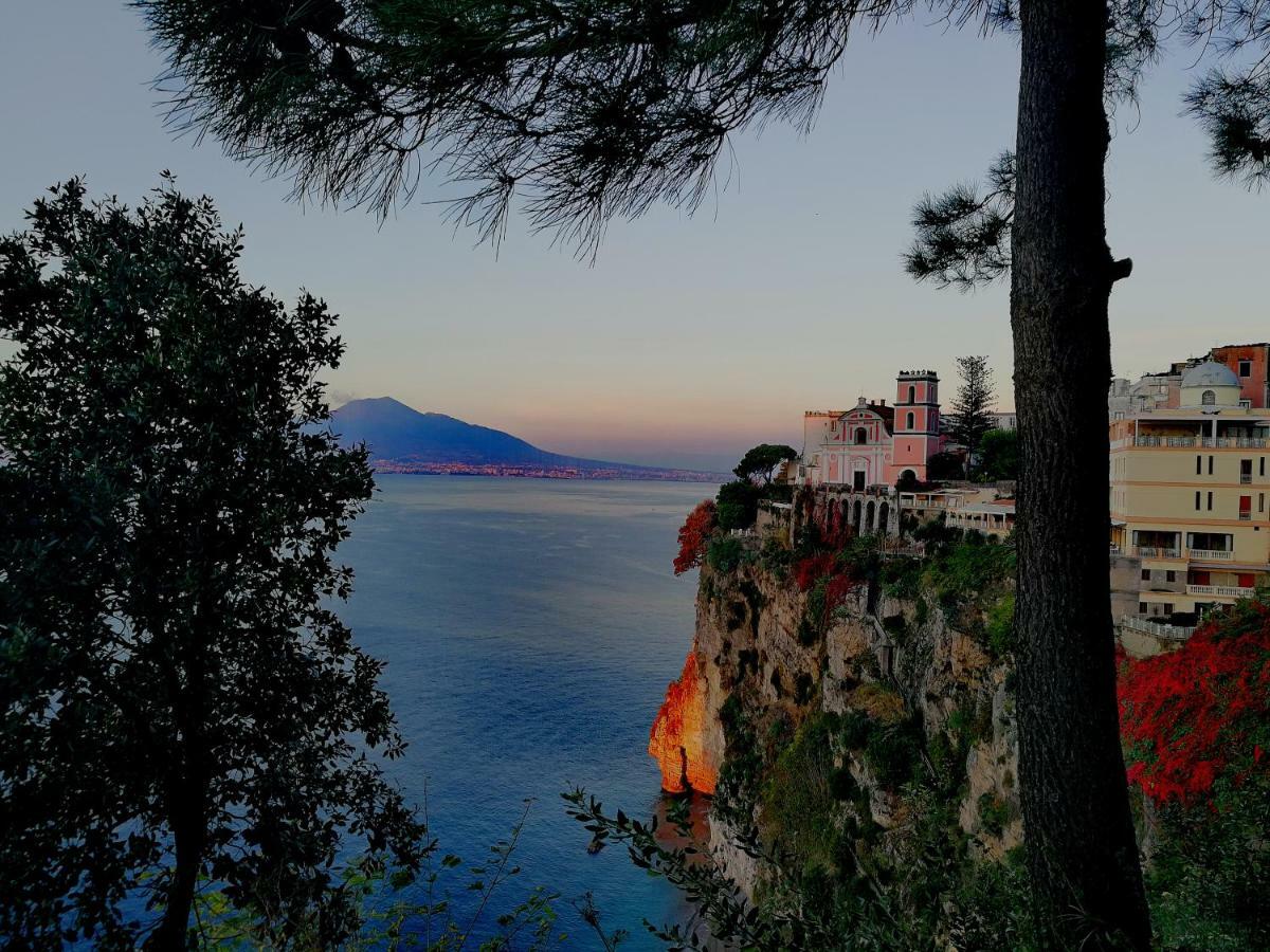 Quintessenza - Sorrento Coast Rentroom วีโกเอเกวนเซ ภายนอก รูปภาพ