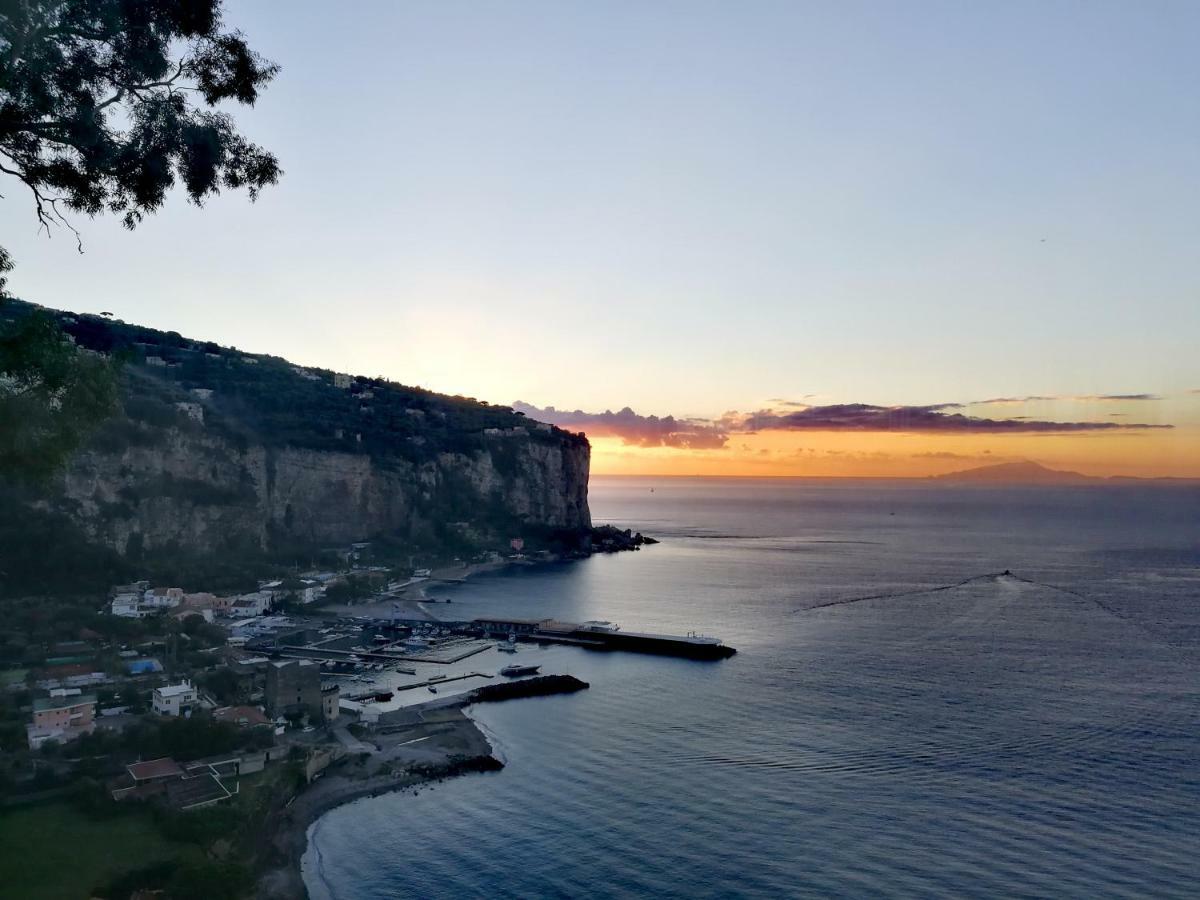 Quintessenza - Sorrento Coast Rentroom วีโกเอเกวนเซ ภายนอก รูปภาพ