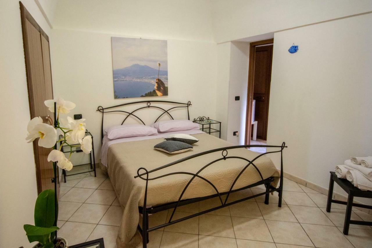Quintessenza - Sorrento Coast Rentroom วีโกเอเกวนเซ ภายนอก รูปภาพ